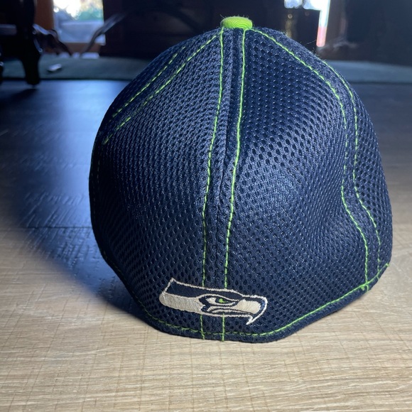 seattle seahawks fitted hat - Picture 2 of 4